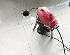 高凉通下水道使用的工具